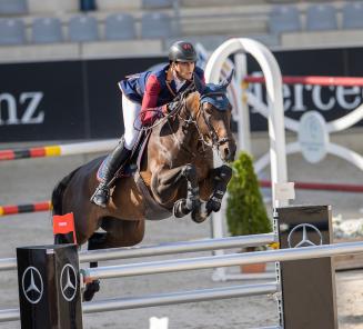 Nicola Philippaerts & Katanga vh Dingeshof 3de in GP Wellington