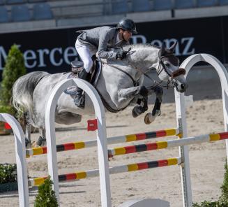 Mumbai van de Moerhoeve wint FEI Wordcup in Riyadh