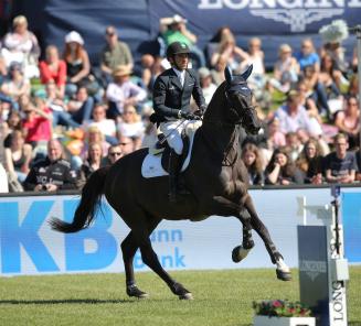 Extra Van Essene op het podium van de Small GP in Bonheiden