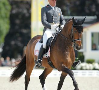 Dressage: Domien Michiels & Intermezzo vh Meerdaalhof remportent leur premier Grand Prix